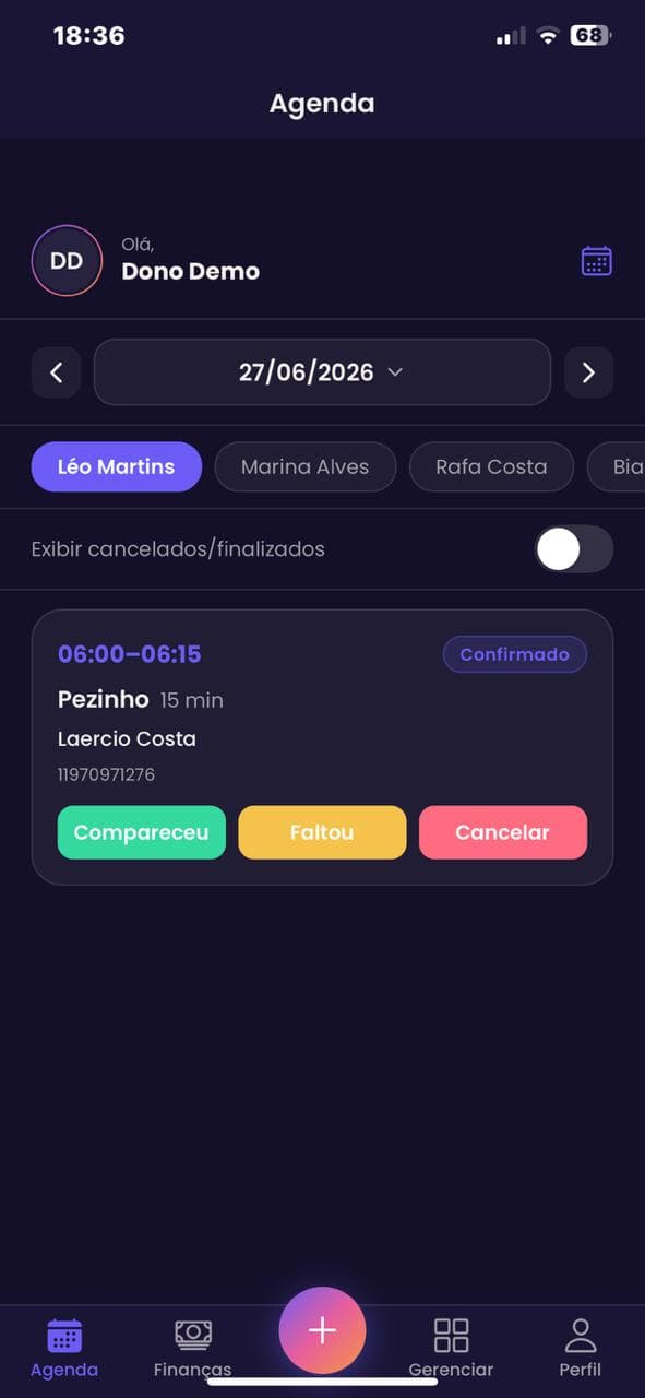 App do dono no Marcaê: agenda do dia com horário confirmado e botões Compareceu, Faltou e Cancelar